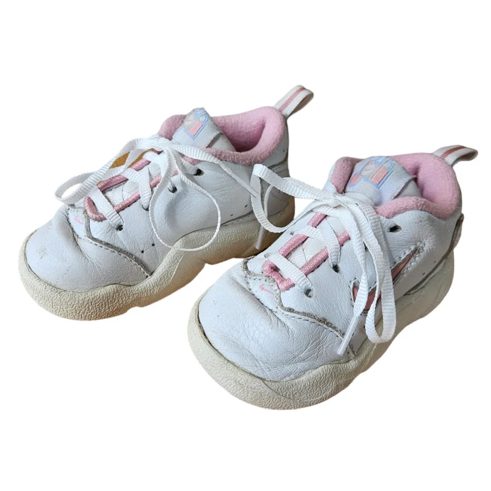 Nike Adorable Baby White Pink Sneakers Toddler Size 4